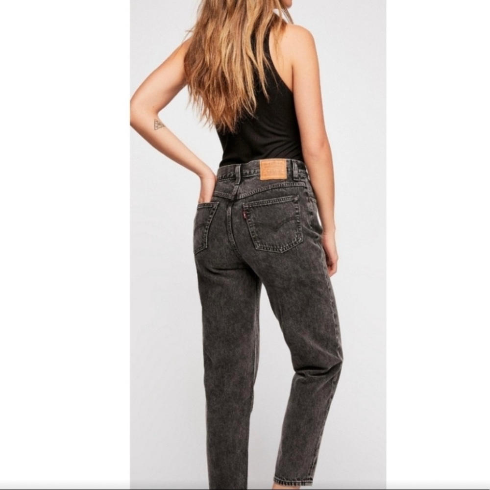Free People Levi’s Mom Jean Black/Grey Size 27